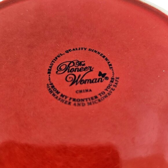 The Pioneer Woman Paige Beaded Scalloped Rim Salad Luncheon Plates – Set of 3 - Picture 8 of 14